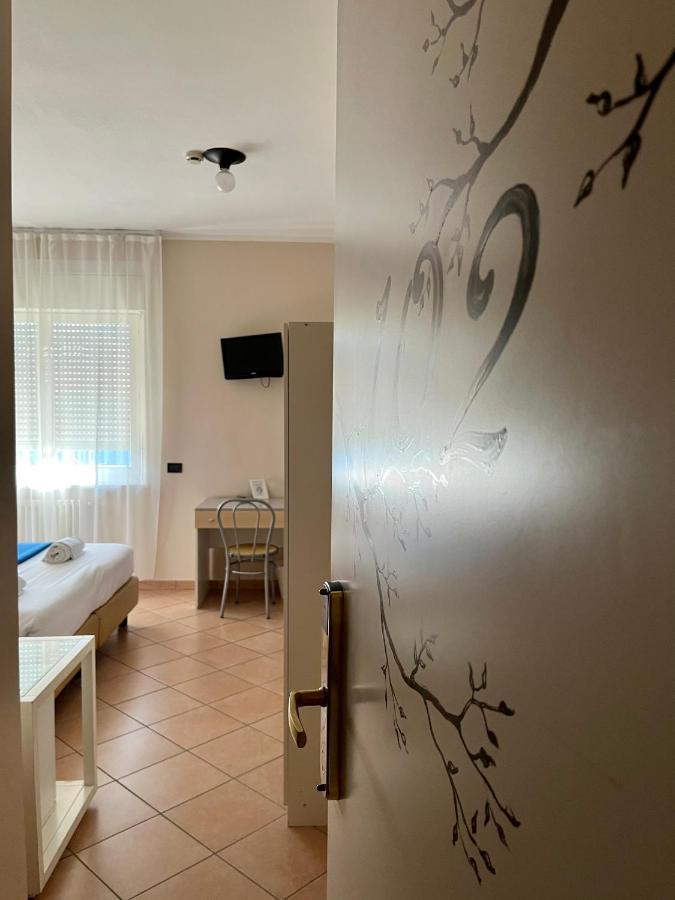 ヴェルバーニア Al Centro Bed & Breakfast エクステリア 写真